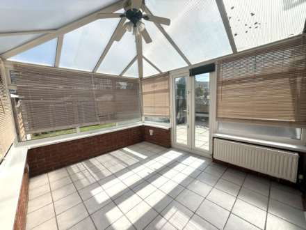 Dee Close, Kirkby, Image 6