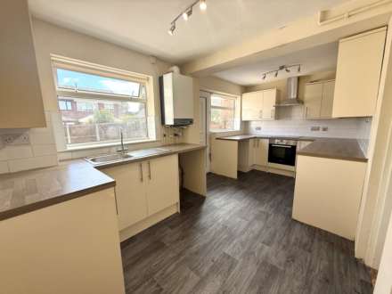 Dee Close, Kirkby, Image 7