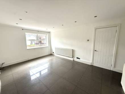 Jean Walk, Fazakerley, Image 3