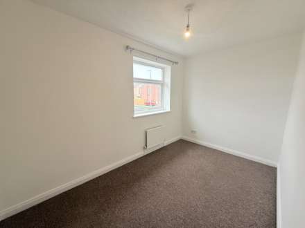 Ness Grove, Westvale, Image 6