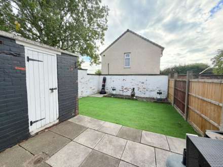 Bewley Drive, Southdene, Image 13