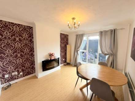 Bewley Drive, Southdene, Image 2