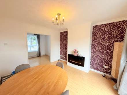 Bewley Drive, Southdene, Image 3