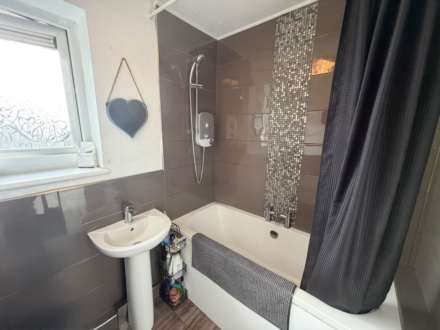 Bewley Drive, Southdene, Image 9