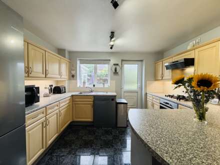 Yoxall Drive, Littledale, Image 13