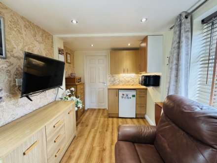 Yoxall Drive, Littledale, Image 19
