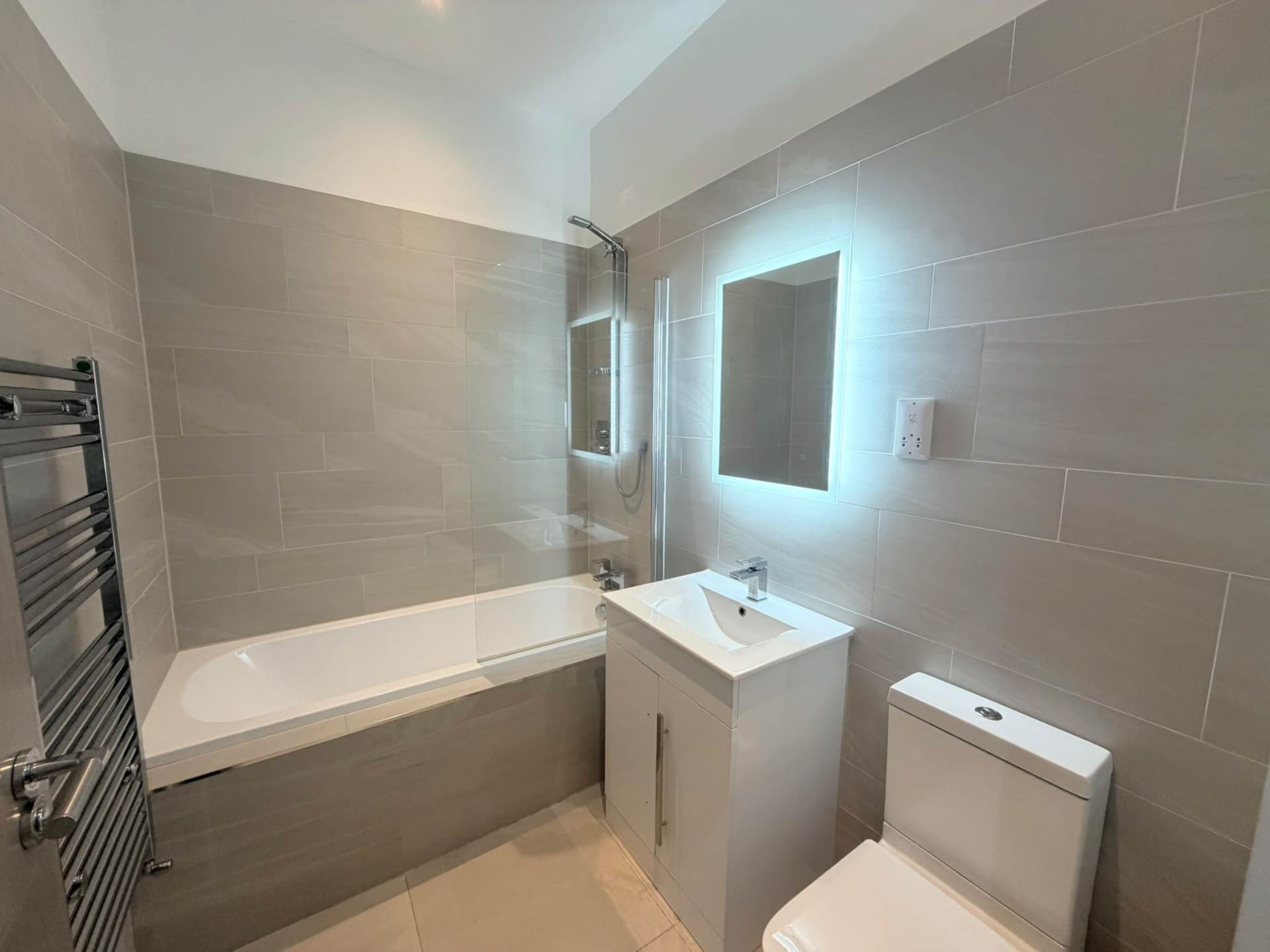 Vicarage Walk, Church Street, Image 11
