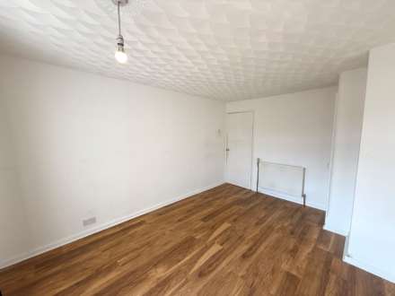 Lyelake Road, Southdene, Image 7
