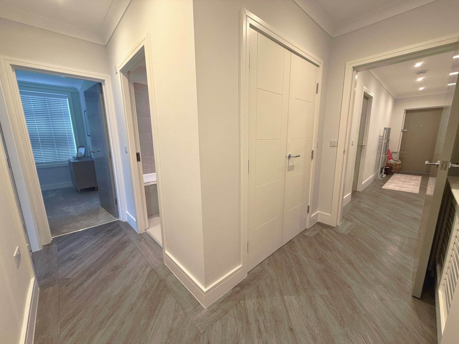 Vicarage Walk, Church Street, Image 12