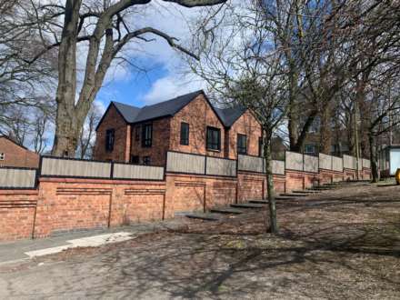Vicarage Walk, Church Street, Image 9