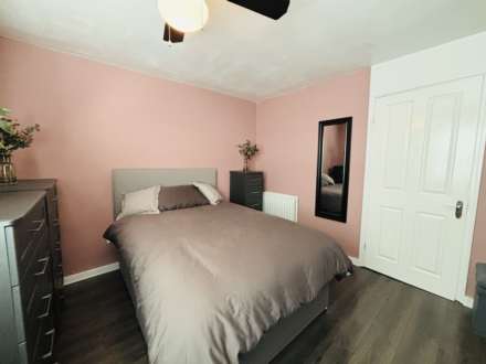 Ascot Drive, Towerhill, Image 12