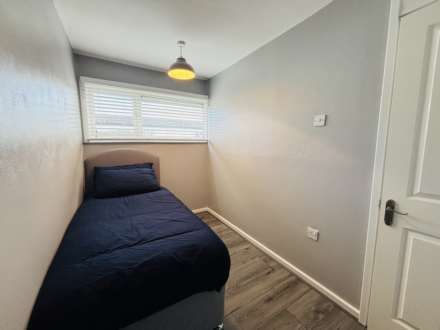 Ascot Drive, Towerhill, Image 18