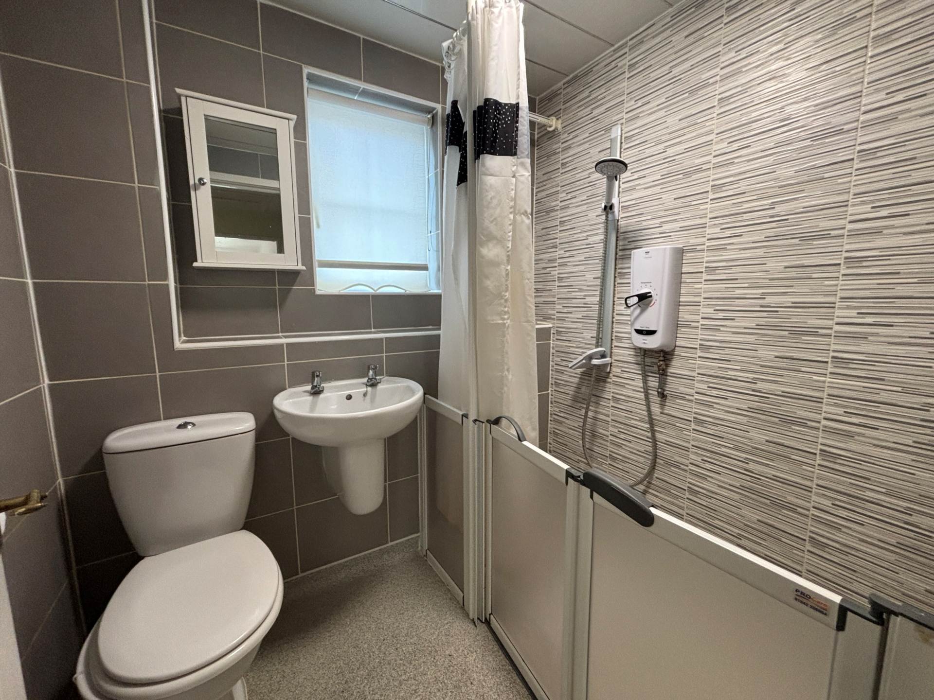 Roughwood Drive, Northwood, Image 13