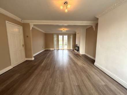 Roughwood Drive, Northwood, Image 5