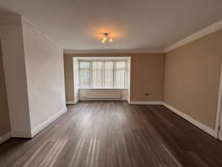 Roughwood Drive, Northwood, Image 6