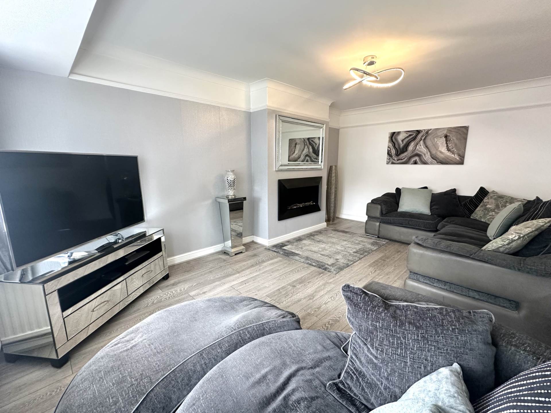Millbrook Crescent, Old Hall Estate, Image 2