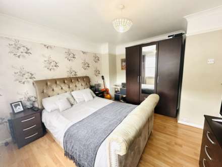 Millbrook Crescent, Old Hall Estate, Image 12