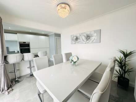 Millbrook Crescent, Old Hall Estate, Image 3