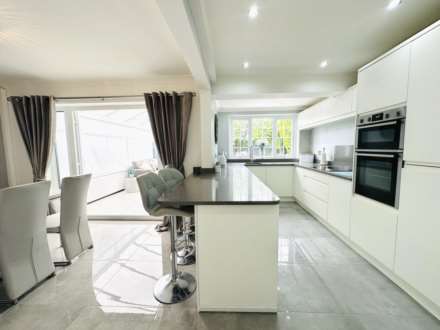 Millbrook Crescent, Old Hall Estate, Image 8