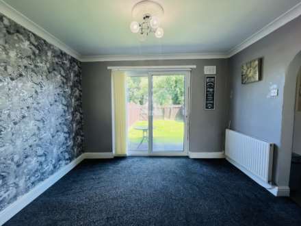 Lyelake Road, Southdene, Image 3