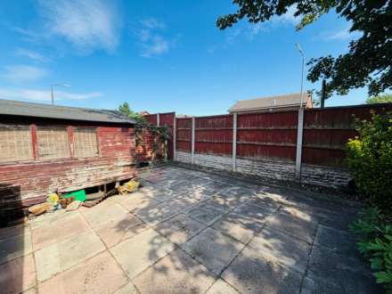 Conifer Close, Walton, Image 11