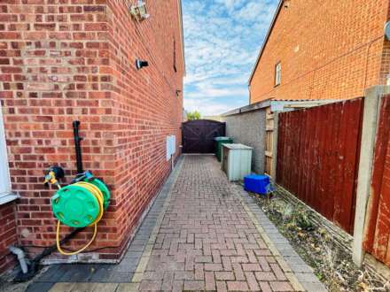 Conifer Close, Walton, Image 13