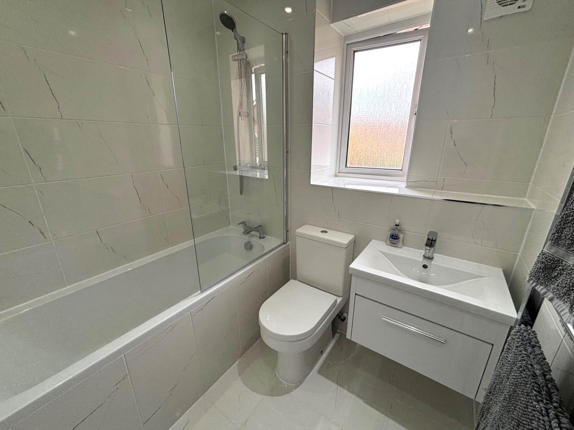 Treviot Close, Melling Mount, Image 13