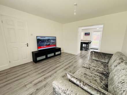 Treviot Close, Melling Mount, Image 3