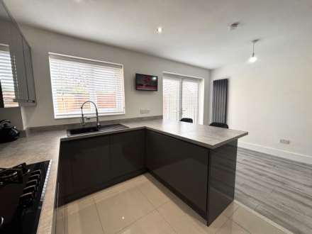 Treviot Close, Melling Mount, Image 6