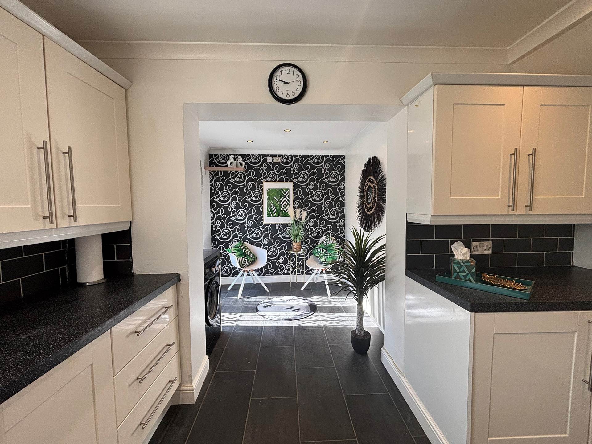 Cherryfield Drive, Southdene, Image 11