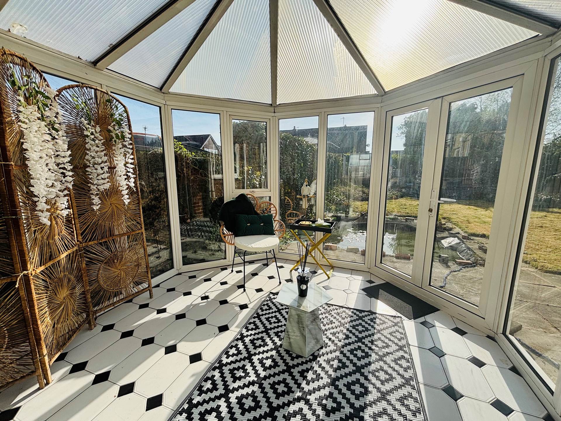 Cherryfield Drive, Southdene, Image 5