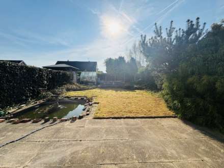 Cherryfield Drive, Southdene, Image 20