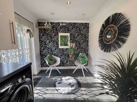 Cherryfield Drive, Southdene, Image 4