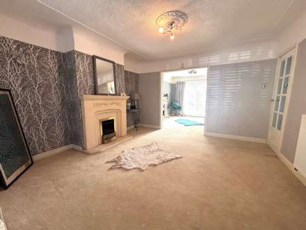 Cherryfield Drive, Southdene, Image 7