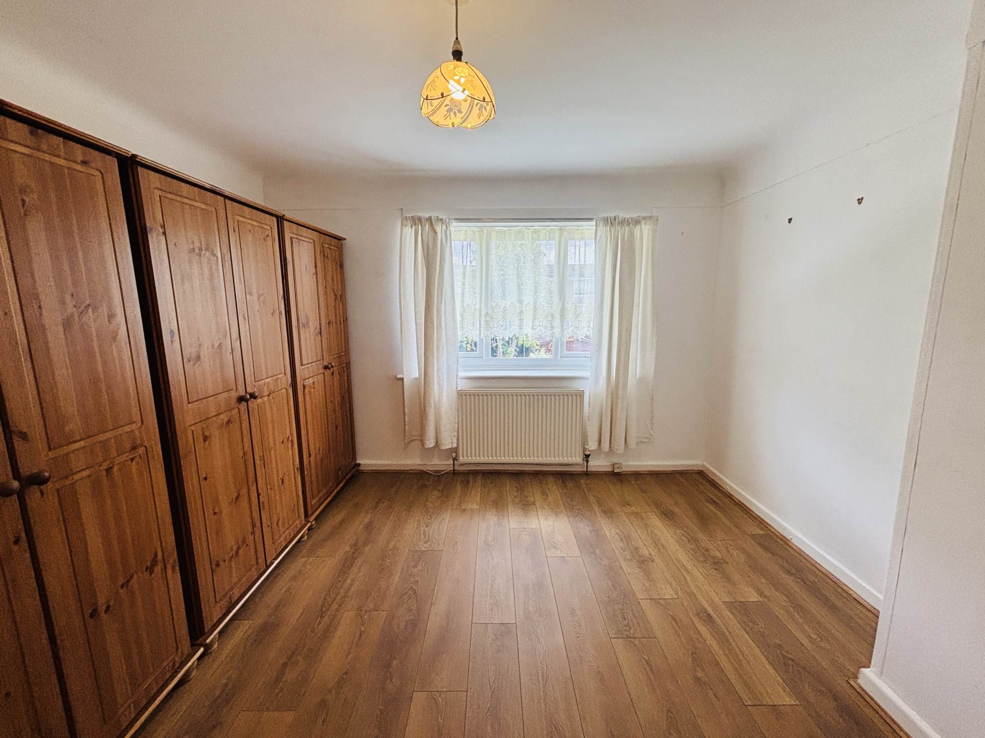 Cherryfield Drive, Southdene, Image 17