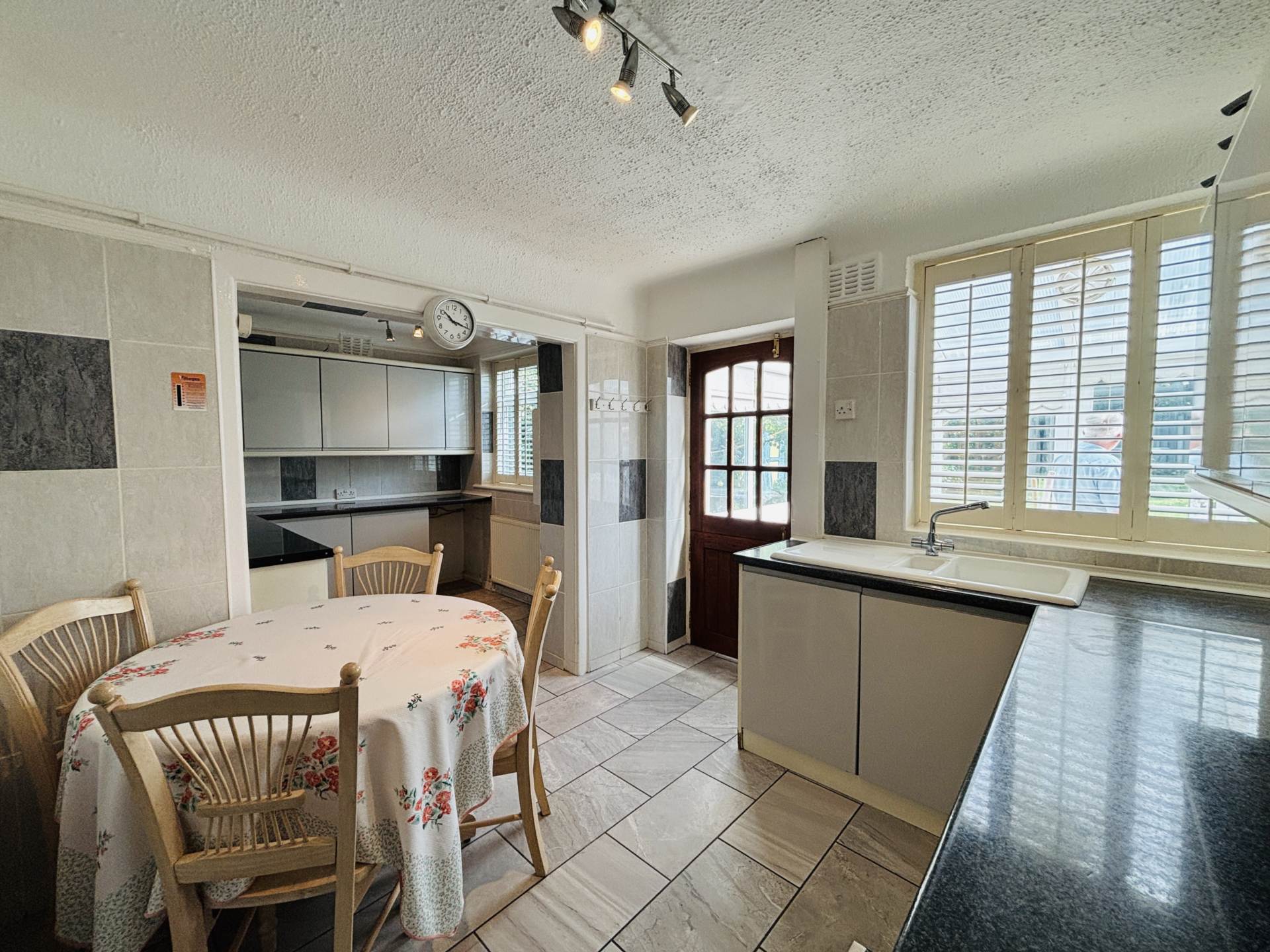 Cherryfield Drive, Southdene, Image 8