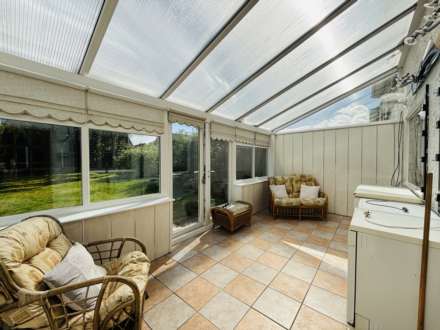 Cherryfield Drive, Southdene, Image 11