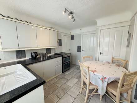 Cherryfield Drive, Southdene, Image 3