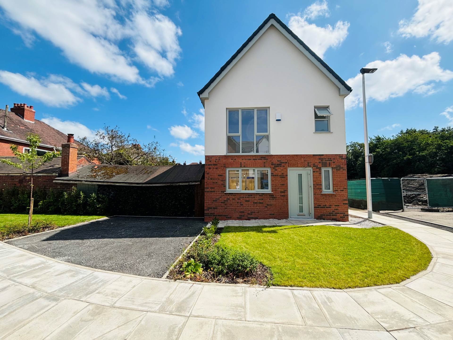 Pye Bridge Close, Melling, Image 1