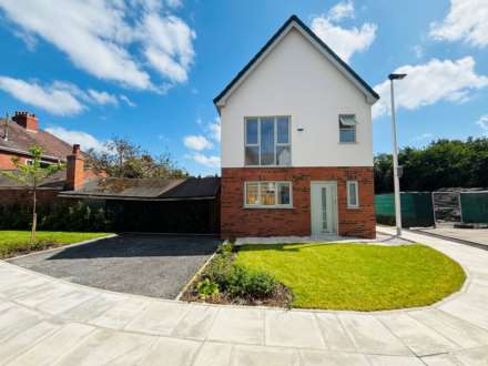 4 Bedroom Detached, Pye Bridge Close, Melling