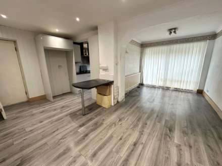 Malvern Close, Mill Park, Image 8