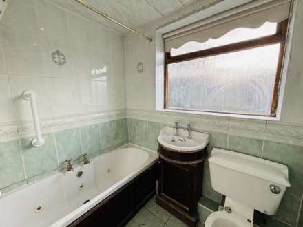 Malvern Close, Mill Park, Image 9