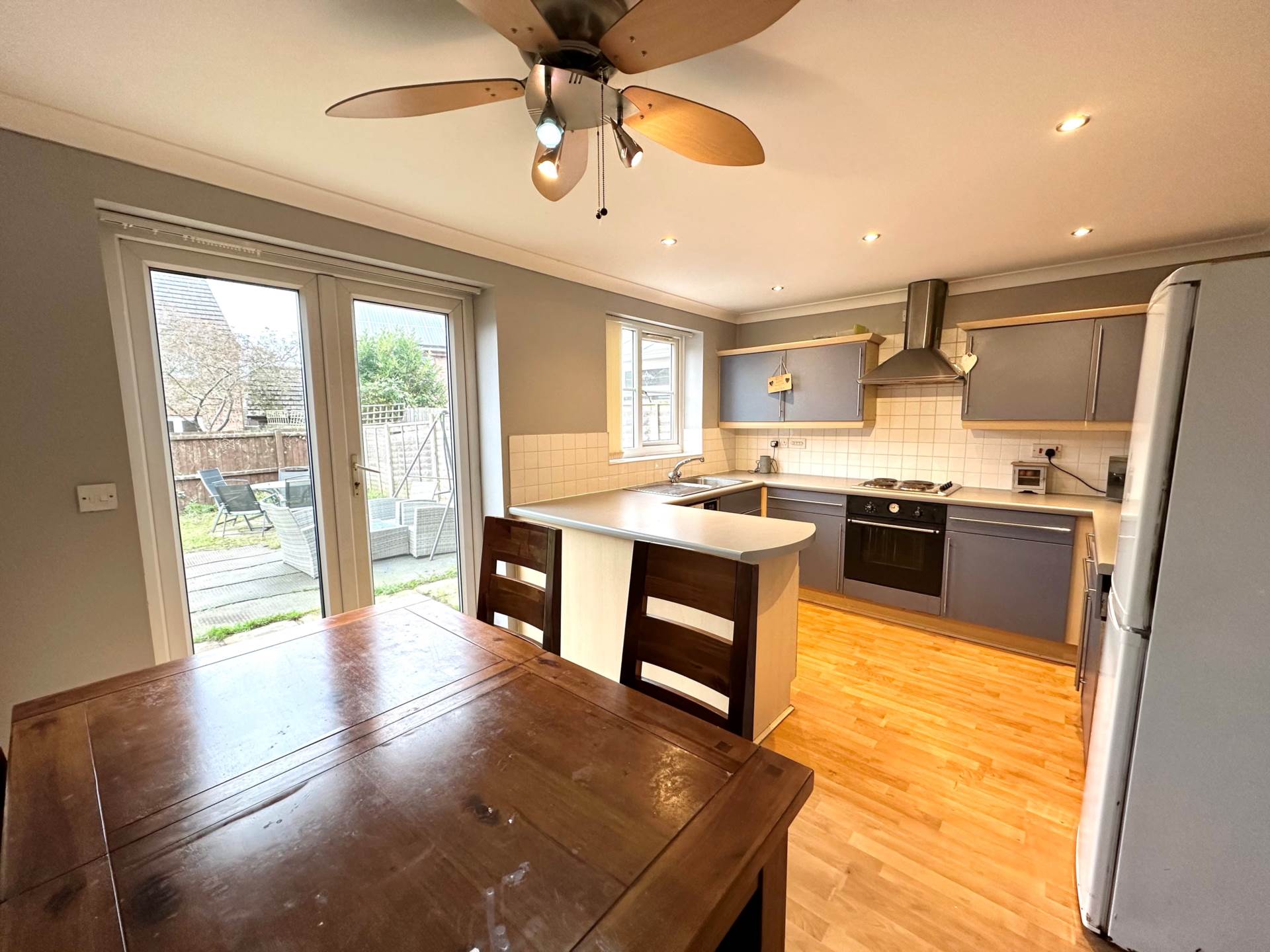 Yoxall Drive, Littledale, Image 4