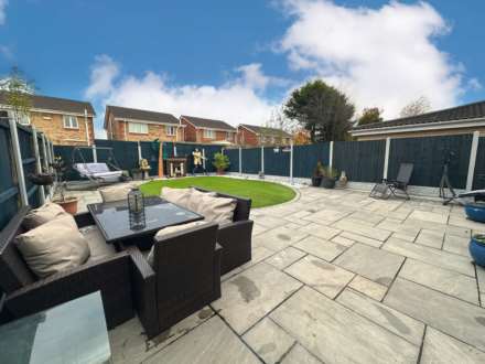 St. Christophers Drive, Huyton, Image 25