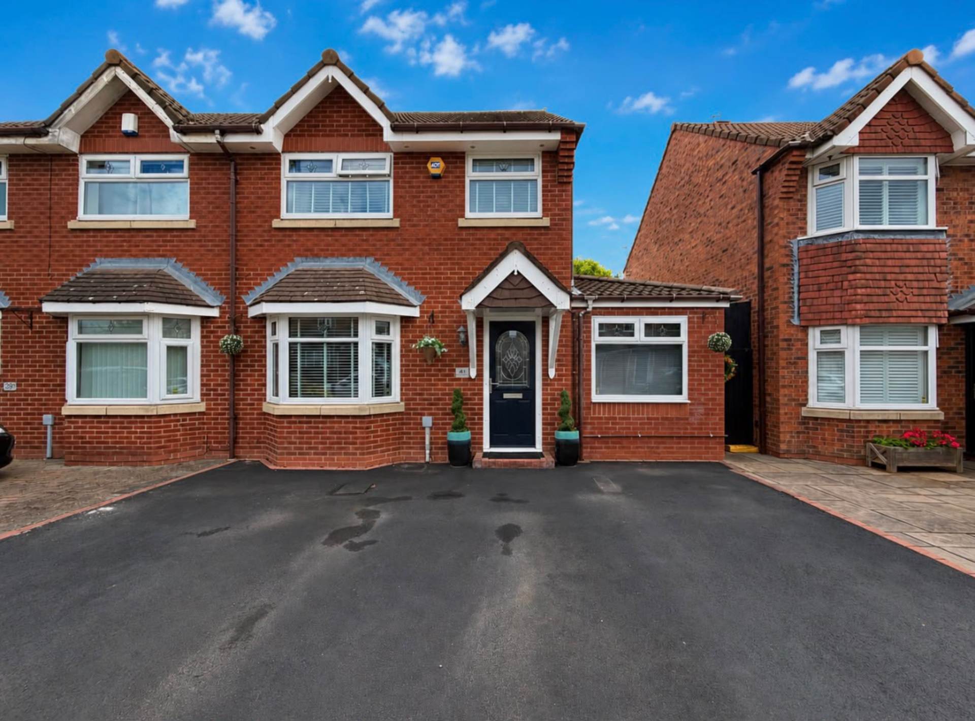 Satinwood Crescent, Melling, Image 1