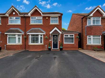 Satinwood Crescent, Melling, Image 1