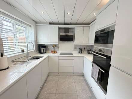 Satinwood Crescent, Melling, Image 6