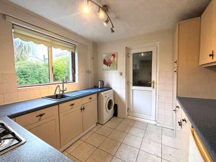Bracknell Avenue, Southdene, Image 9