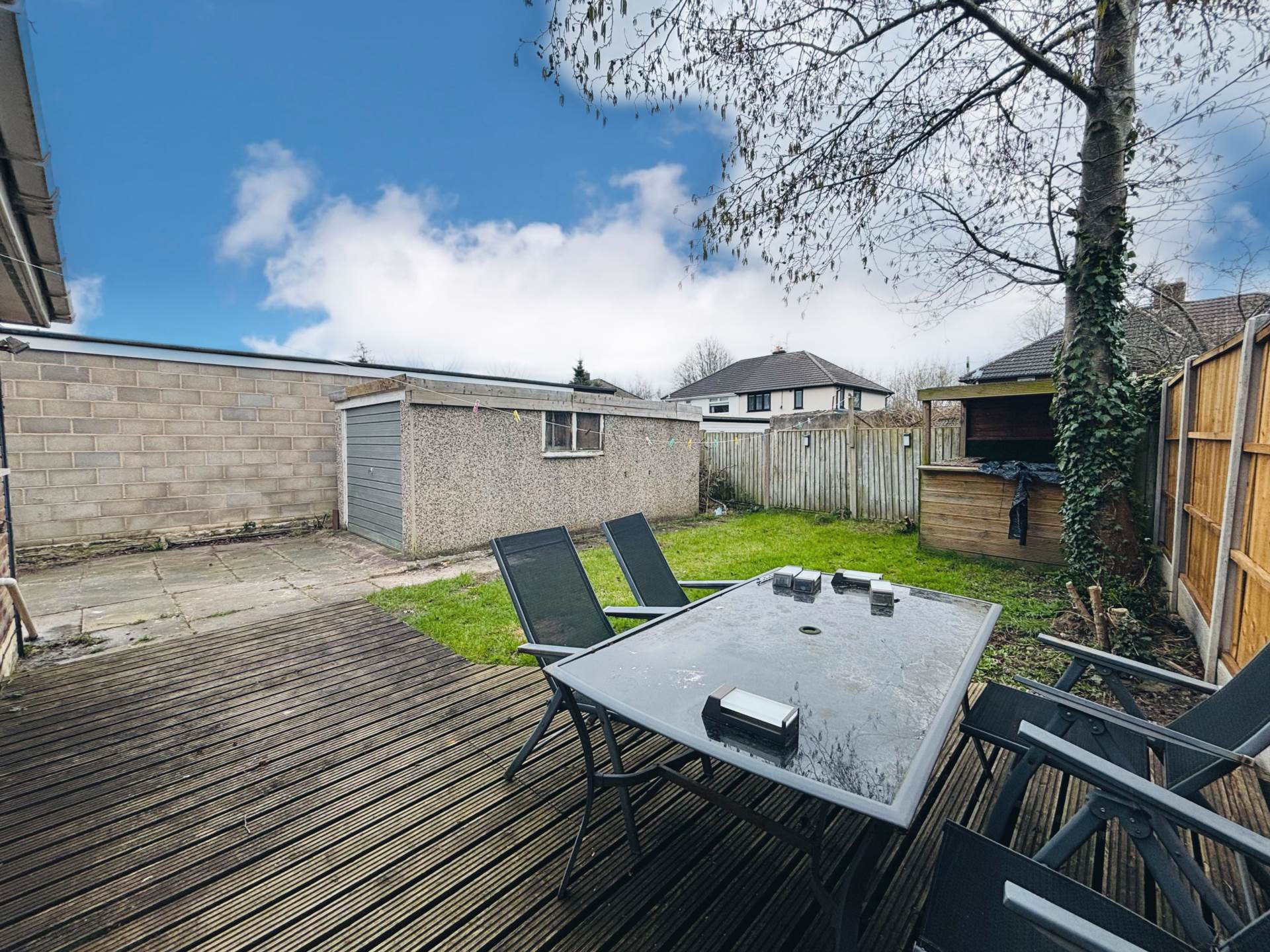 Pitsmead Road, Southdene, Image 18