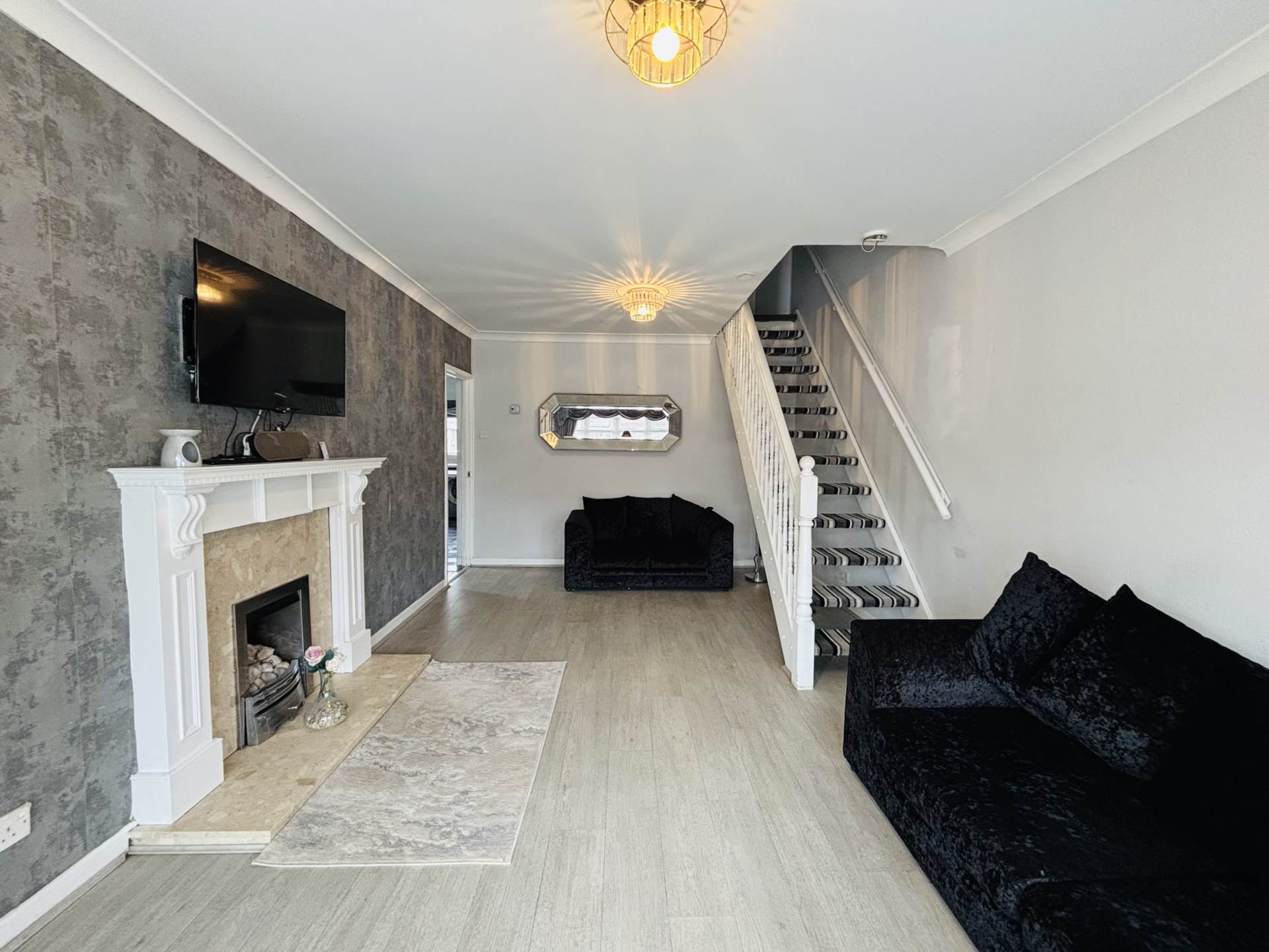 Pitsmead Road, Southdene, Image 2